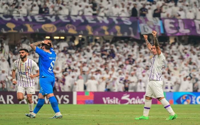 الهلال والعين